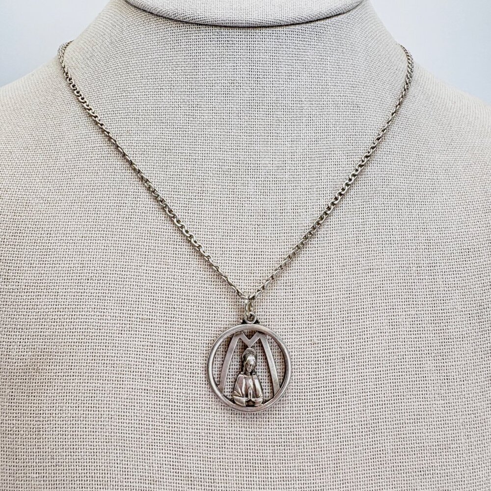 Mother Mary Circle Pendant Necklace VTG Sterling Silver 925 Size 18.5" Length